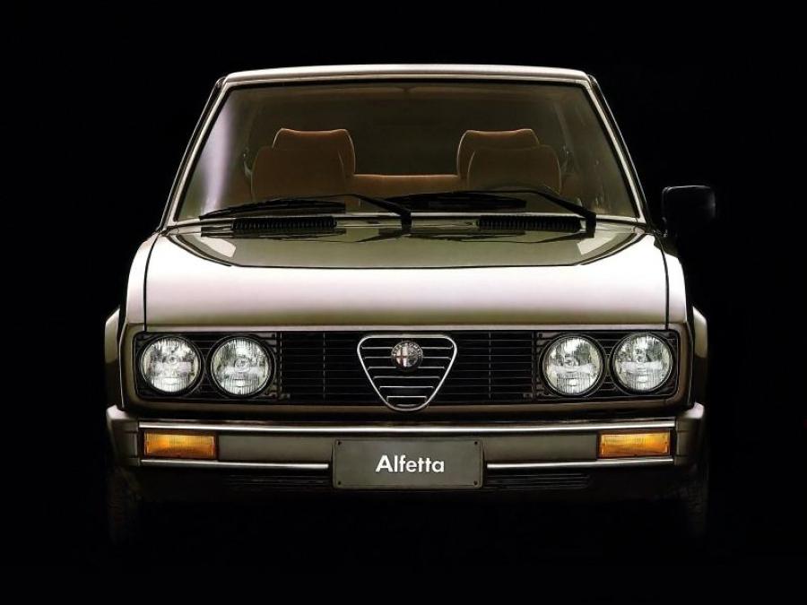  Alfa Romeo Alfetta Quadrifoglio Oro (116) 1983 года  (фото 2 из 5)